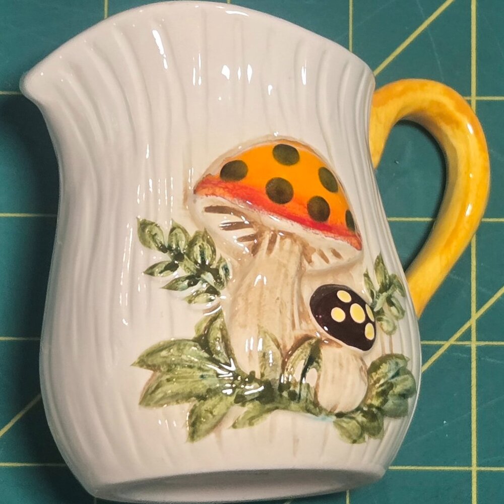 VTG Sears Roebuck and Co. Merry Mushroom Creamer Small Pitcher 1978 Japan - Chip